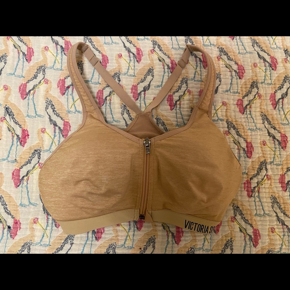 Victoria Sport VS Max Support Sports Bra